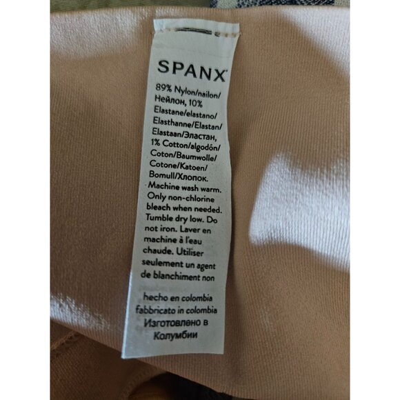 Spanx Everyday Shaping Panties Seamless Thong Core Control Shapewear Womens M - Picture 6 of 7